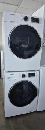 Samsung 24" Front-Load Washer and Dryer Set WW22K6800AW/DV22K6800EW/AC
