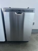 Whirlpool Built-In Dishwasher WDF560SAFM2