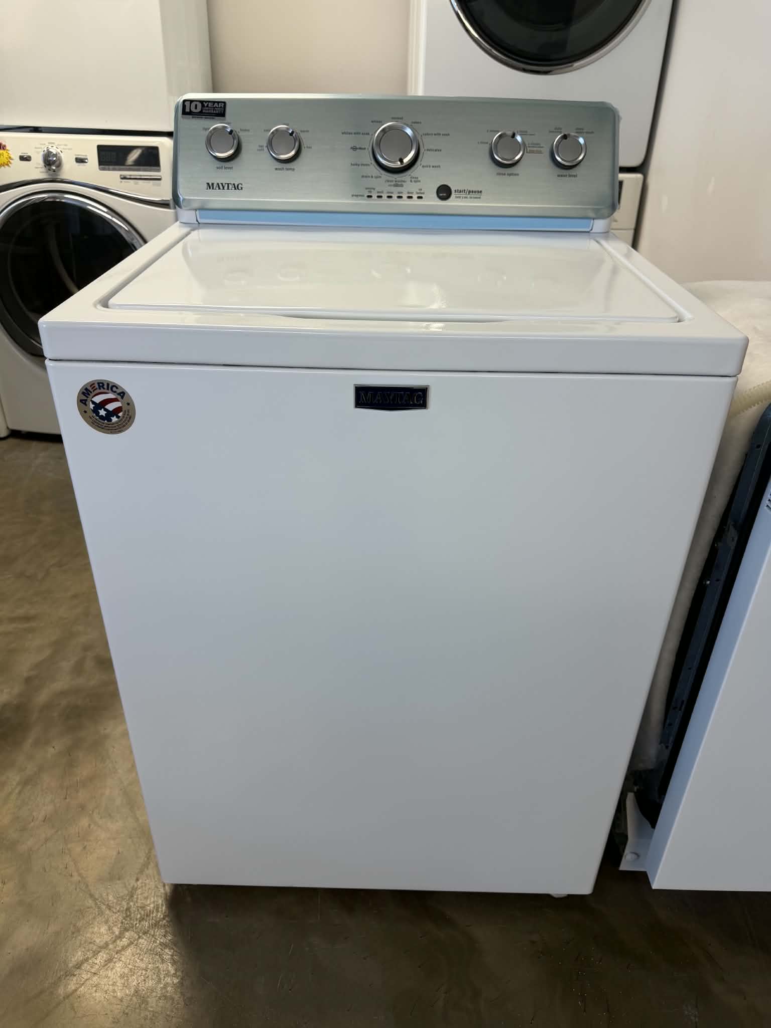eb8d8b26-2053-4dc0-9ee1-474a604e7eda Maytag Top-Load 3.8 Cu.Ft Washer MVWC465HW2 - Image 1