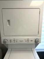 Frigidaire 27" Laundry Center FLCE752CAW4 - Image 2