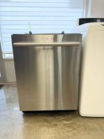 Samsung Built-In Dishwasher DW80F600UTS/AC 01